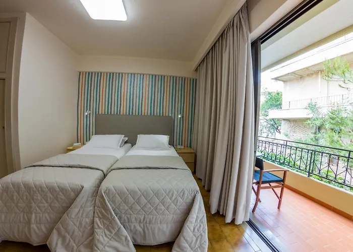 Pitsakis Hotell