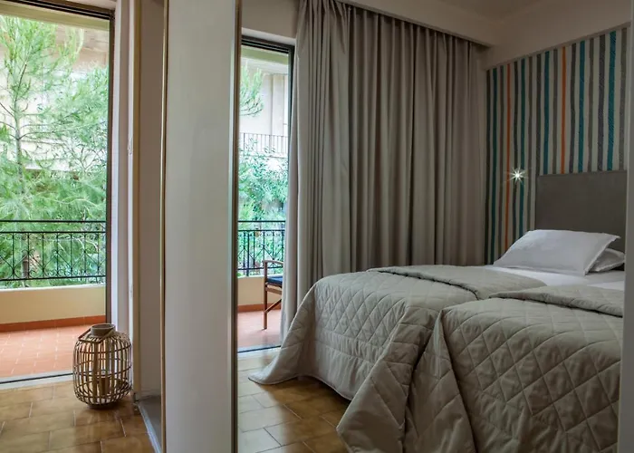 Pitsakis Hotell